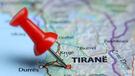 Pandemonijum u Albaniji: Hitno raspoređene kopnene i vazdušne snage, stižu snimci