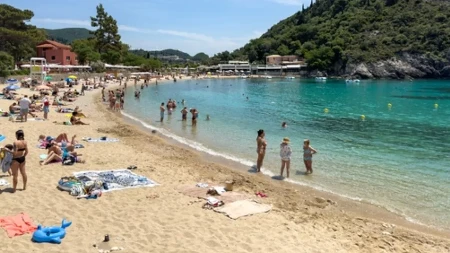 Godinama letuje u Grčkoj, a onda ju je sačekao hladan tuš! Jedan odlazak u kafić potpuno ju je zatekao