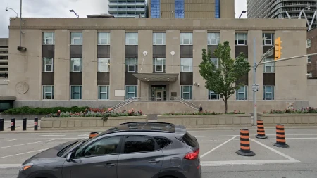 Uhapšeni tinejdžeri zbog pucnjave na Konzulat SAD u Torontu: Policija sumnja na mrežu plaćenih napada!