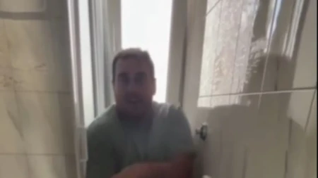 "Samo da smo blizu mora": Ušli u apartman u Grčkoj, a kad su videli kupatilo, shvatili su šta su zapravo rezervisali