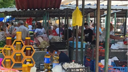 Prevara na pijaci šokirala sve: Kupovali jaja kod bake, pa saznali odakle stvarno dolaze