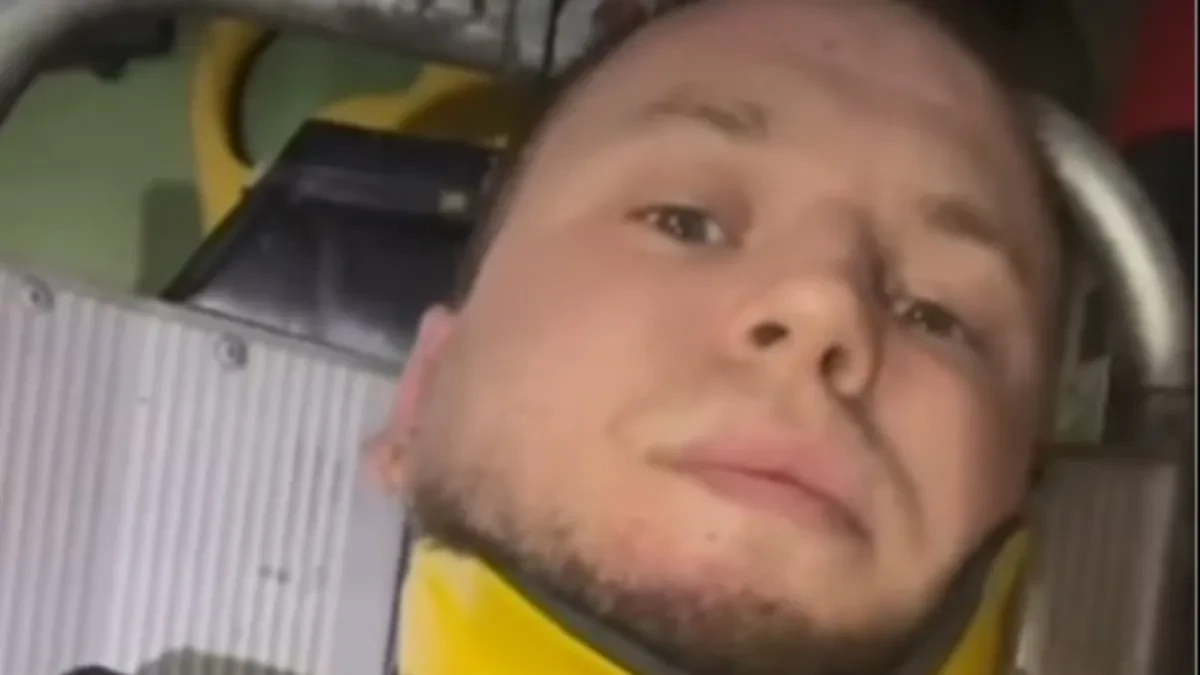 Nakon teške nesreće prvo izgovorio: "Srbija pobeđuje!" Društvene mreže zatrpane porukama podrške mladom bajkeru (VIDEO)
