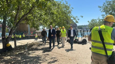 Vučić obilazi radove na rekonstrukciji Starog železničkog mosta (FOTO/VIDEO)