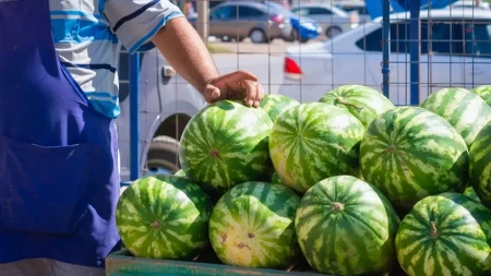 Slatka lubenica prepoznaje se po 1 znaku: Ne morate da je sečete ni probate