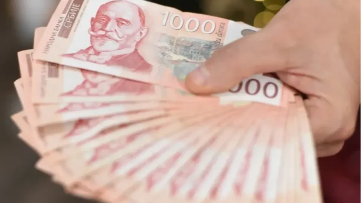 Novo obaveštenje o isplati 10.000 dinara pomoći: Ovi građani dobijaju novac
