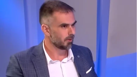Jeziva poruka blokadera: Gde živi Mićin da mu odsečem glavu mačem