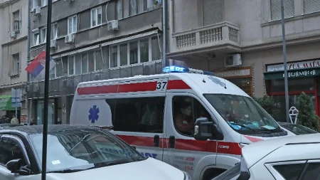 Poznati glumac se srušio kao sveća! Hitna pomoć ga odmah odvezla, drama na događaju sve potresla