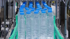 Za manje 10, za veće 15 dinara - Srbija uvodi kauciju na plastične flaše 