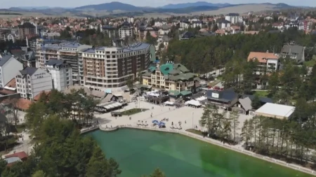 Nikad puniji Zlatibor: Srpska planina ovog leta obara sve rekorde posećenosti - najčešći gosti Bosanci i Crnogorci, ali tu su Kinezi i Rumuni