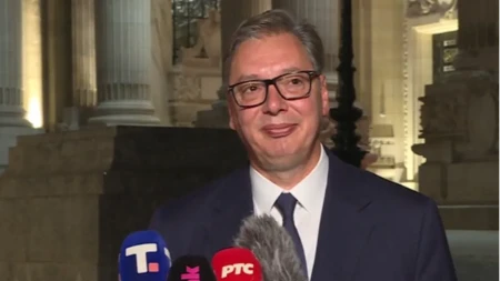 Vučić se obraća iz Pariza: Pričali smo o svim bitnim pitanjima, razgovarao sam sa predstavnicima najmoćnijih francuskih kompanija