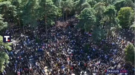 Vučić o masovnom odzivu na sahrani mladića: Ljudima je dozlogrdilo da nas ponižavaju
