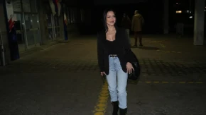 Nekad je radila na njivi, a sad ima dva stana u Beogradu! Pevačica zgrće velike pare, promenila i izgled