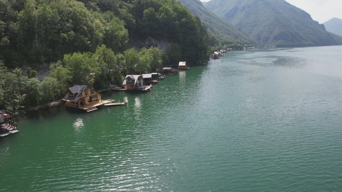 Vojska Srbije stiže na Perućac: Građanima upućeno upozorenje