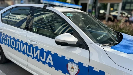 Haos na putu!  Ovce ispale iz automobila pa izazvale sudar tri vozila