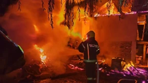 Teško povređeno trogodišnje dete! Požar progutao stan na četvrtom spratu, užas u Zadru!