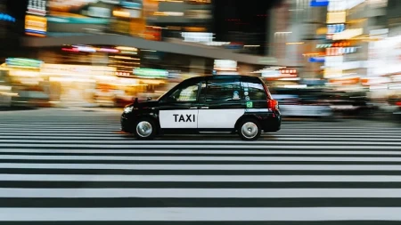 Do 2027. godine u Tokiju će saobraćati taksiji bez vozača