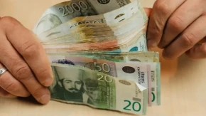 Stiže povećanje plata od 12 odsto - ovim zaposlenima od decembra na računu više od 13.000 dinara