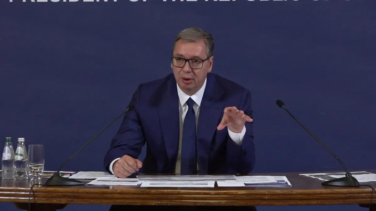 „Odlazim kao častan čovek!“ Vučić o odlasku iz Predsedništva: Srbiju smo podigli kao feniks iz pepela