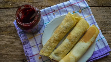 Na hleb, palačinke ili u kolače: Nutela od šljiva je namaz koji se pravi u jednoj šerpi, a iz tegle nestaje za tren