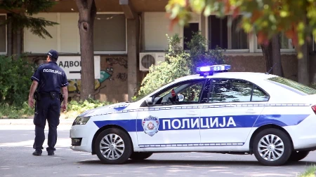 Horor na Novom Beogradu: Maloletnik (16) umalo ubio vršnjaka u tržnom centru, bacio ga na pod i šutirao u glavu!