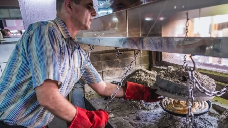 Burek 70, pljeskavica 350 dinara - turisti otkrili najjeftiniji grad na Balkanu