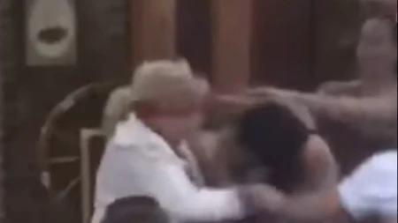 "Ošišao me je na ćelavo, a ja sam njemu otkinula deo mesa" Pevačica prošla kroz pakao!