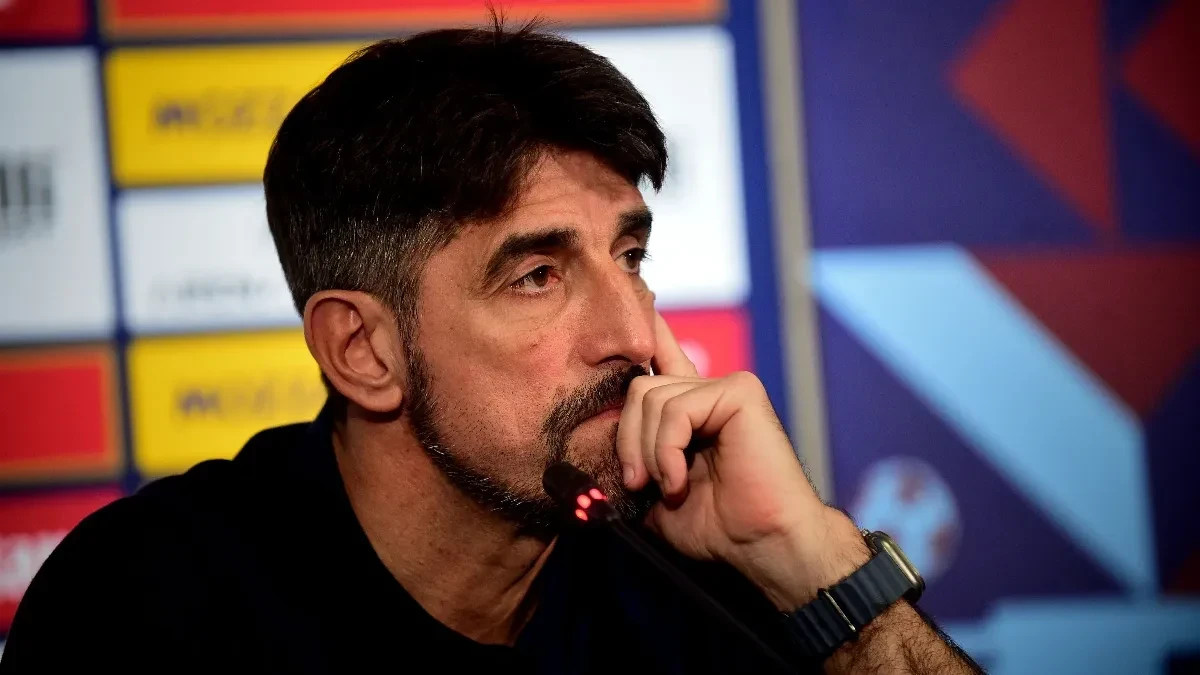 Veljko Paunović se obraća naciji: Srbija na novom početku