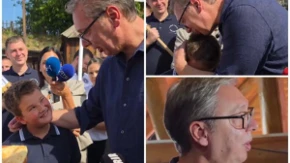 "Da ne dozvolimo onima koji su nam uništavali škole da pobede!" Vučić obilazio Srbiju svojim kolima, građani ga dočekali kao brata!