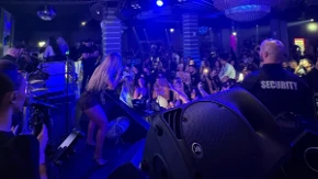 LINC NA NOGAMA! Tea Tairović napravila atmosferu za pamćenje: Prepuna diskoteka đuskala bez prestanka