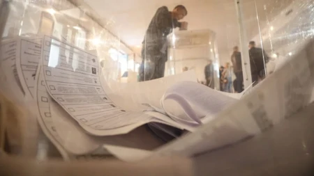 Deda Mraz izašao na izbore u Rusiji: "Nije čekao zimu i došao je da glasa lično"