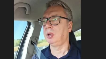 Vučić o susretu sa blokaderima u Smederevu: Oni su puštali neku koja je vikala sa 10 metara, ali sebi u mikrofon