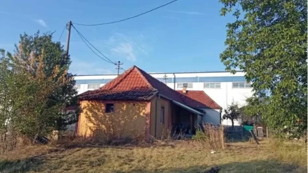 Kuća u Čačku za 55.000 evra, a prodavac ostavlja mogućnost dogovora: Plac ima skoro 9 ari, blizu je škole