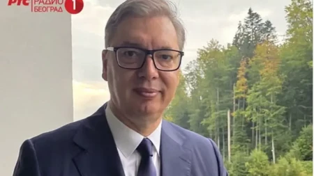 Vučić gost na Radio Beogradu od 8 sati: Predsednik o najvažnijim temama u emisiji "Jutro je"