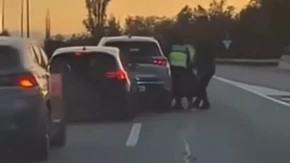 Lažni policajci presreli automobil i oteli muškarca usred dana (VIDEO)