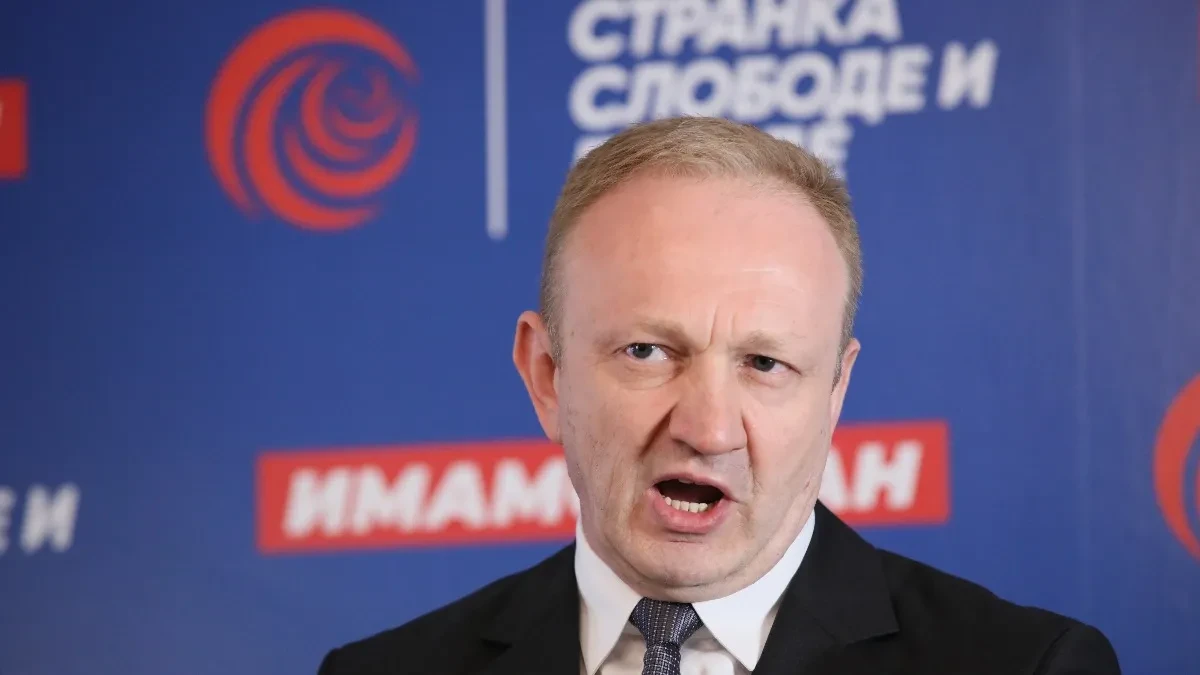 Predsednik Stranke slobode i pravde usred emisije doživeo slom: Đilas optužio blokadere da su ukrali njegov program