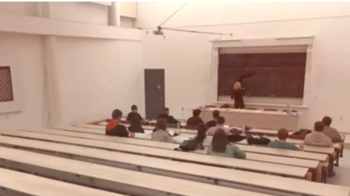 Plenum, penzije i ćutanje (VIDEO)