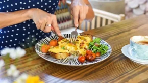 Ako doručkujete u ovo vreme, najlakše možete dobiti srčani udar: Evo u koliko sati je najopasnije