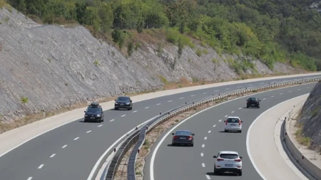 Vozači, oprez u Hrvatskoj - menja se tolerancija kamera, kazne i do 920 evra