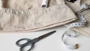 Stara odeća ponovo osvaja ormare – uz male prepravke izgleda kao nova