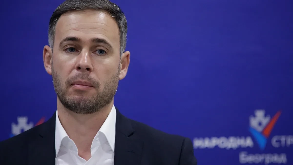 Totalni krah Miroslava Aleksića: Priznao da su ga studenti  šutnuli i da je prevario narod  