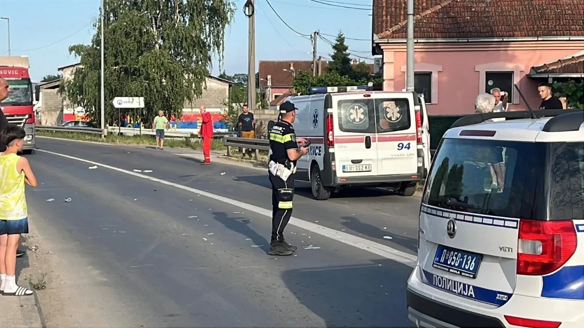 Dečak (15) na biciklu teško povređen u sudaru sa automobilom: Zadržan na intenzivnoj nezi