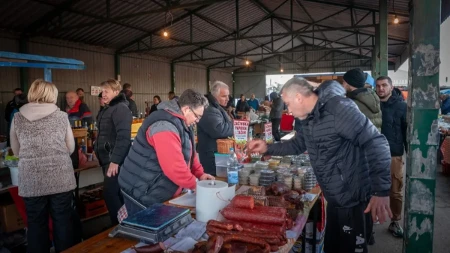 Četvoro se najede za manje od 2500 dinara, a mesar otkriva šta treba kupiti: "Ostaće vam i za pivo"