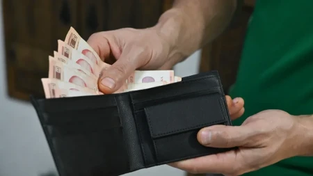 Danas je poslednji dan isplate 6.000 dinara - bez panike, novac će vas čekati na računu godinu dana