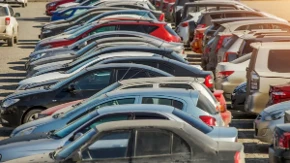Na satu 150.000, a auto možda prešao duplo? Ovih 6 tragova može da otkrije vraćenu kilometražu