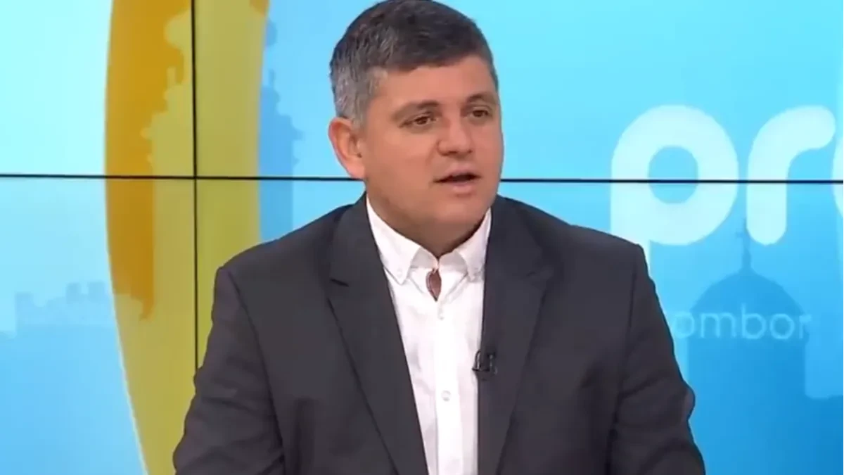 Blokaderski urednik šokirao sve plenumaše: Vučić ima podršku EU, kampanja mu je odlična