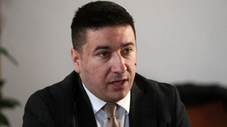 U Crnoj Gori skup podrške Aleksandru Vučiću: Iz Vasojevića vila kliče, ne daj Srbiju, predsedniče