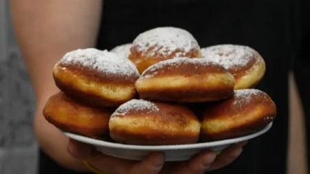 Baba Verine krofne bez kvasca: Gotove za 10 minuta, bolje od klasičnih, a testo ne raste satima!