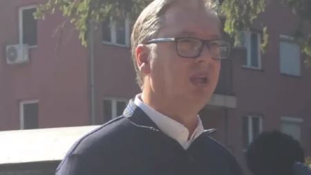 "To nisam video u svom životu... Kao da krokodili i ajkule iskaču tamo" Vučić uputio novi poziv: Troje na jednog!
