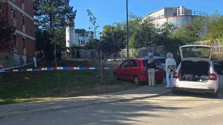 Pronađen automobil osumnjičenog za pucnjavu u Kragujevcu: Muškarcu se bore za život