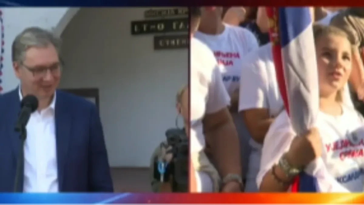 Dečak sa zastavom prišao Vučiću u Kladovu i imao samo jednu želju: Evo šta ga je pitao, odgovor je stigao odmah